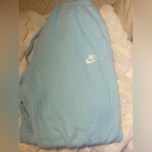 🌺Baby blue Nike sweats
